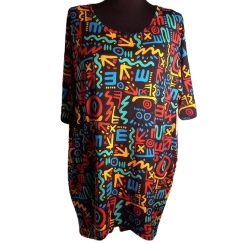 LuLaRoe XS Irma NEW Black Colorful Graffiti Hi-Low Tee Shirt
